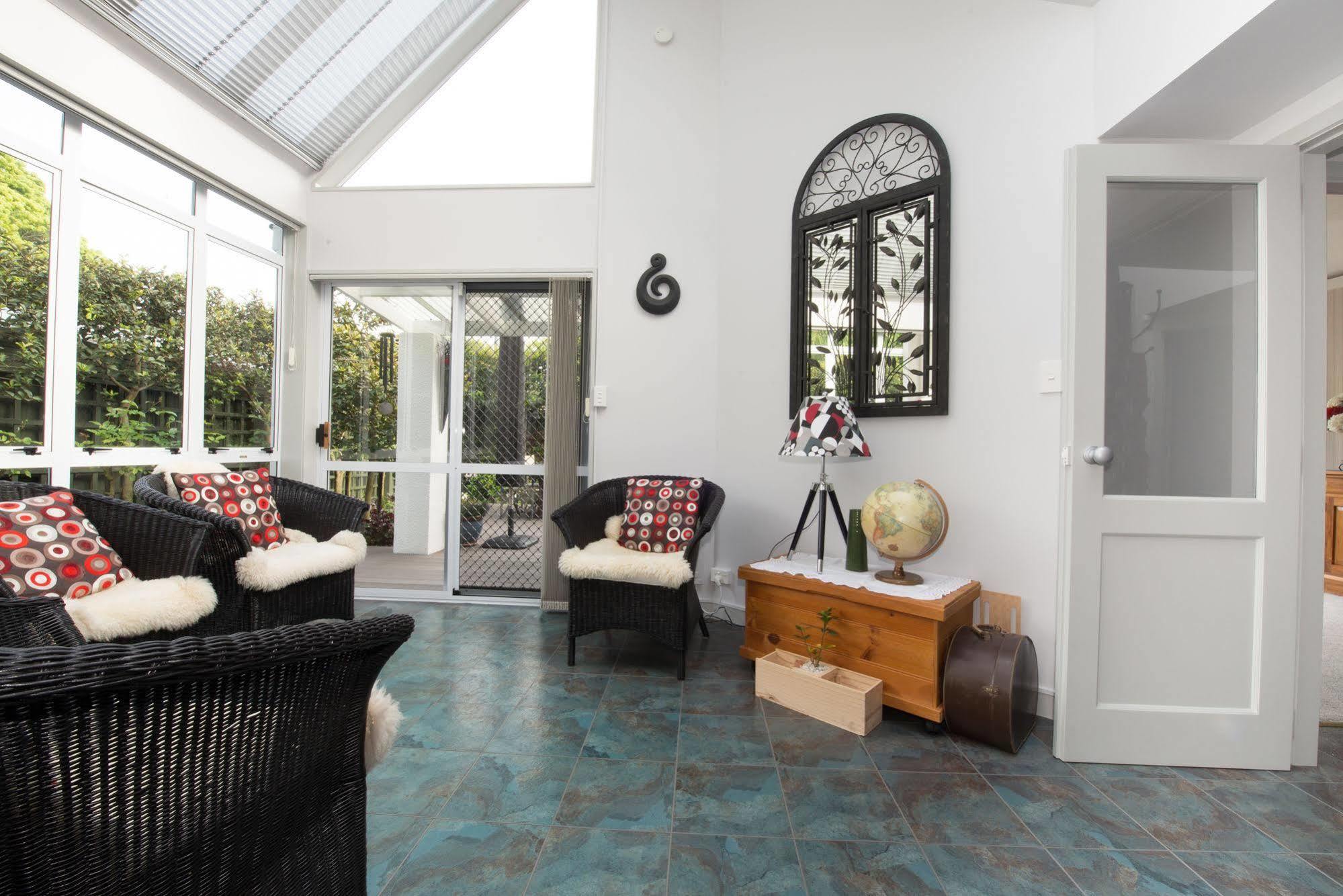 Finlay Banks Boutique Bed & Breakfast Christchurch Exterior photo
